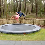 Kompleks wypoczynkowy & Glamping Ons Plekje In Het Bos *