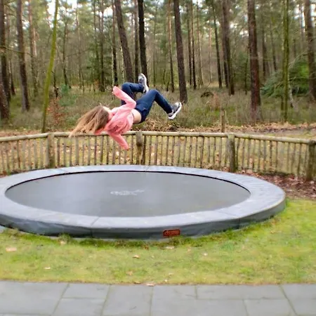 Üdülőpark & Glamping Ons Plekje In Het Bos *