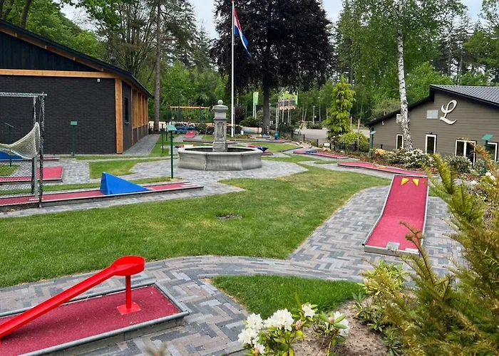 & Glamping Ons Plekje In Het Bos Kompleks wypoczynkowy *