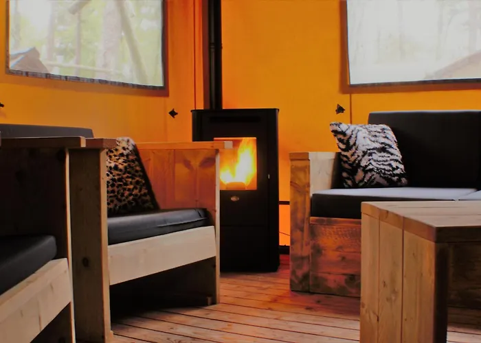 & Glamping Ons Plekje In Het Bos *